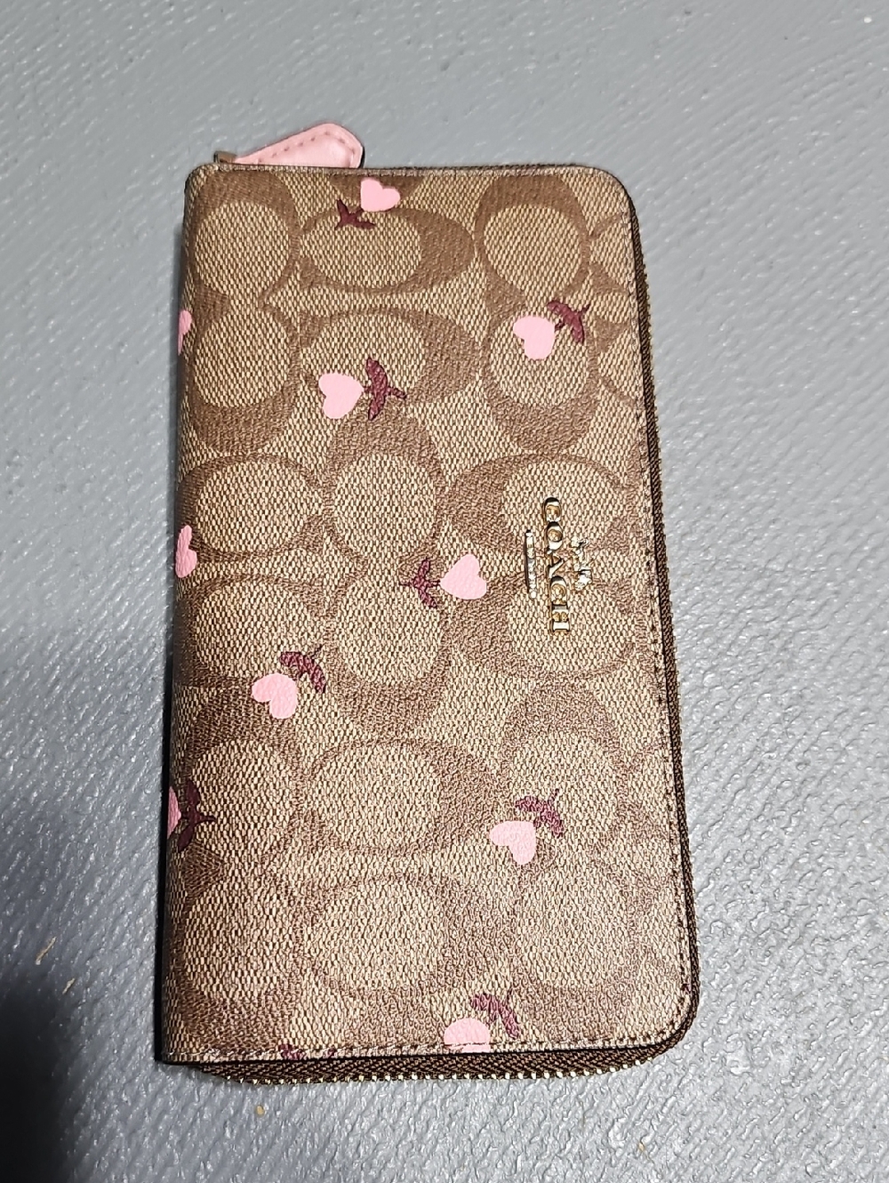 Coach C3288 NWOT Zip Around Wallet In Signature Canvas With Heart Floral Print - Picture 8 of 8